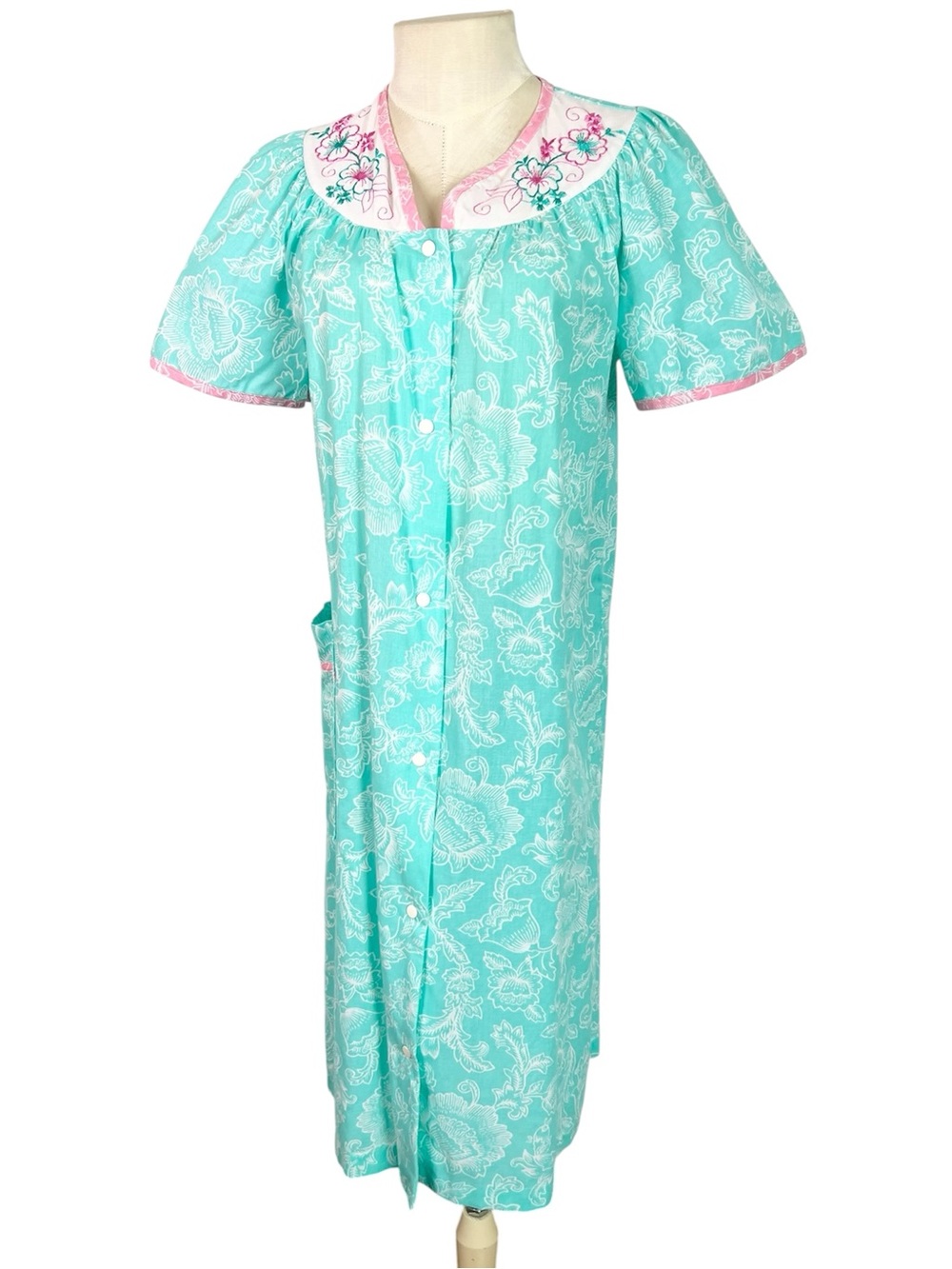 Vintage housecoat‎ house dress size Small aqua pink snap front